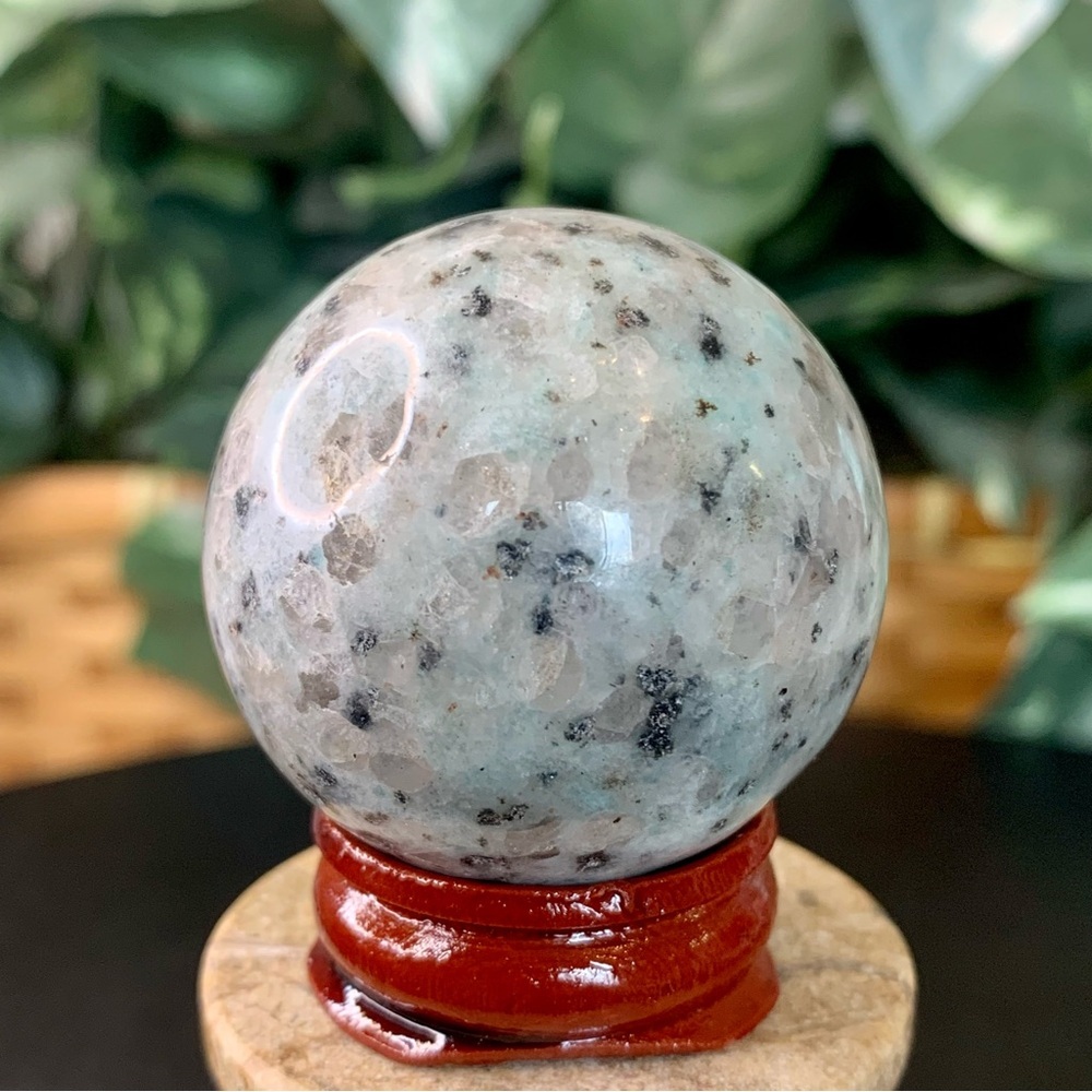 Kiwi Jasper Sphere Crystal Ball Orb Healing Chakra Reiki Meditation Stone 1.5"